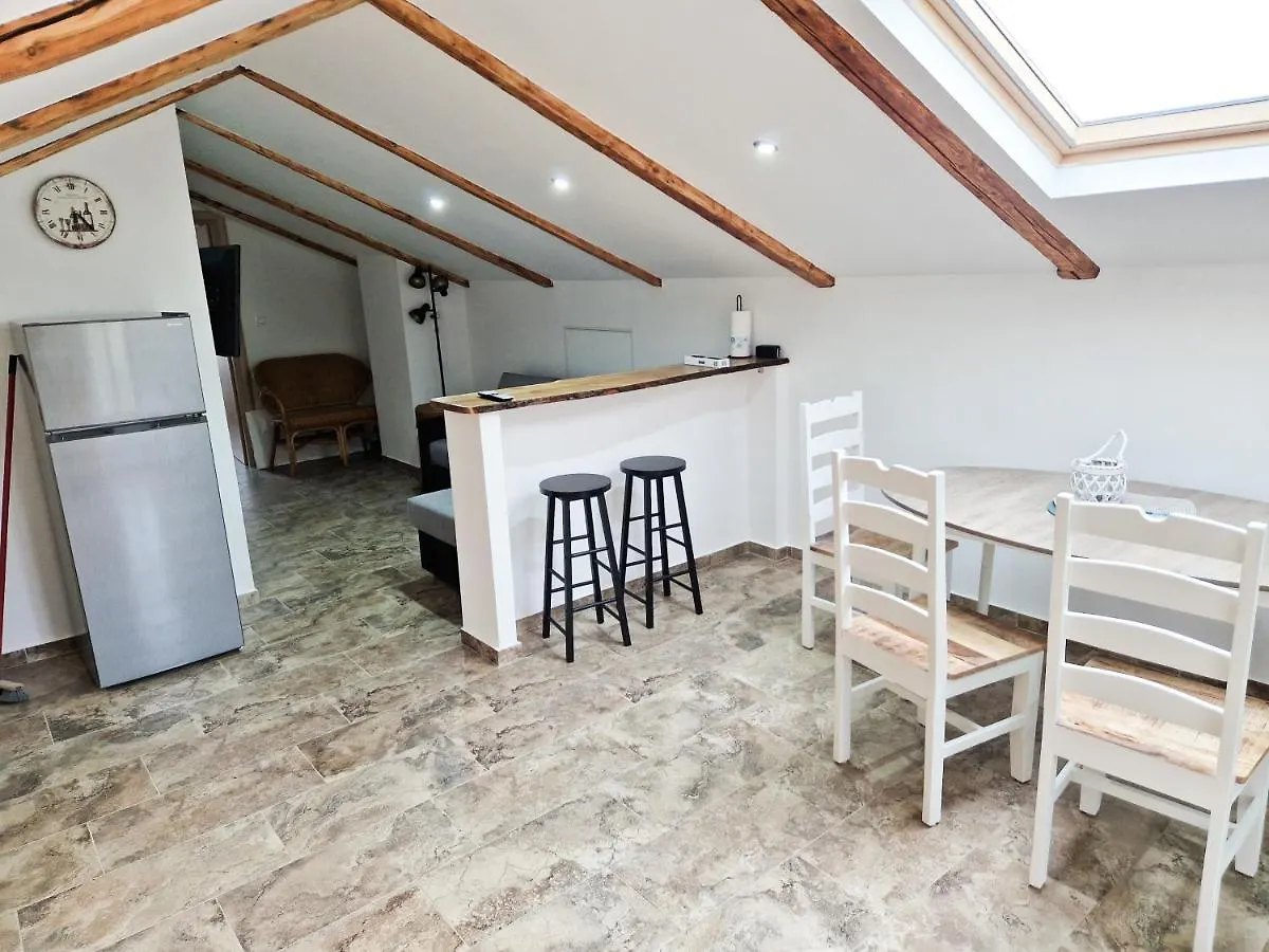 Apartman Valja - 55M2 - Sea View - Garden - Grill Jadranovo