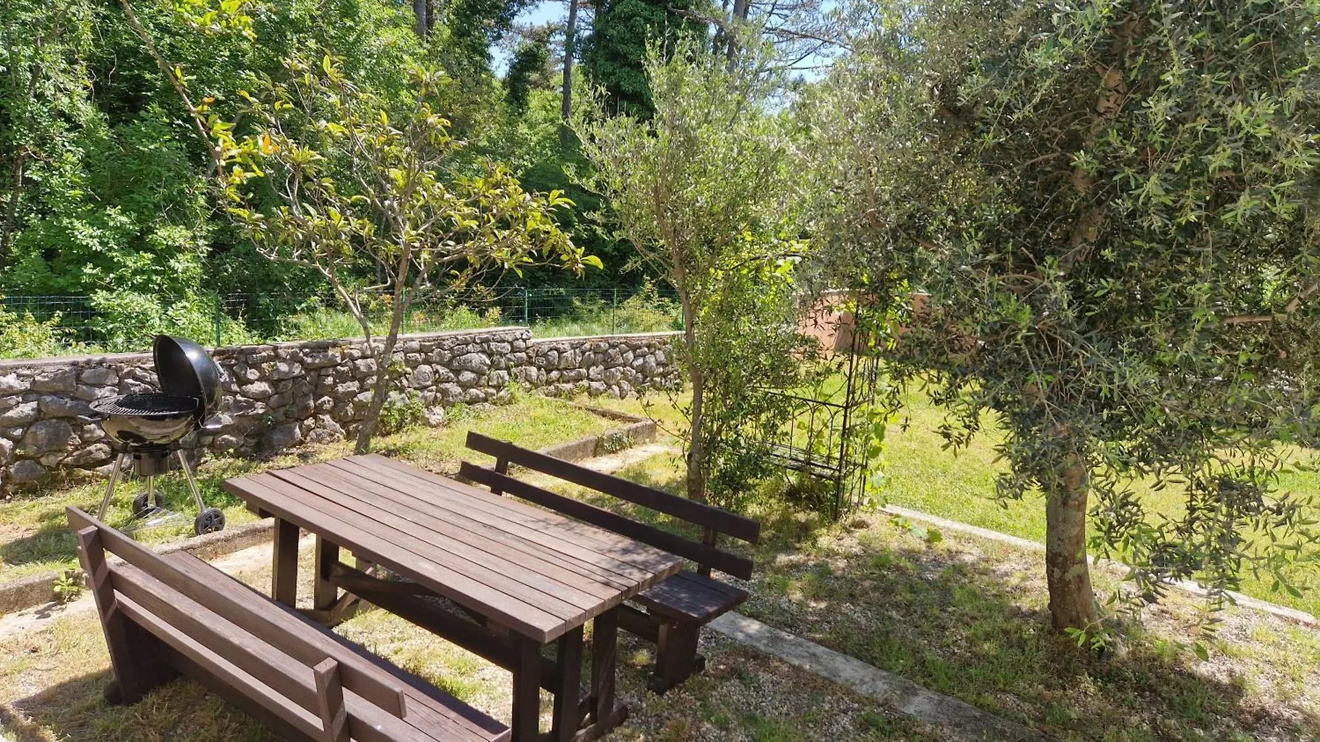 Apartment Apartman Valja - 55M2 - Sea View - Garden - Grill Jadranovo