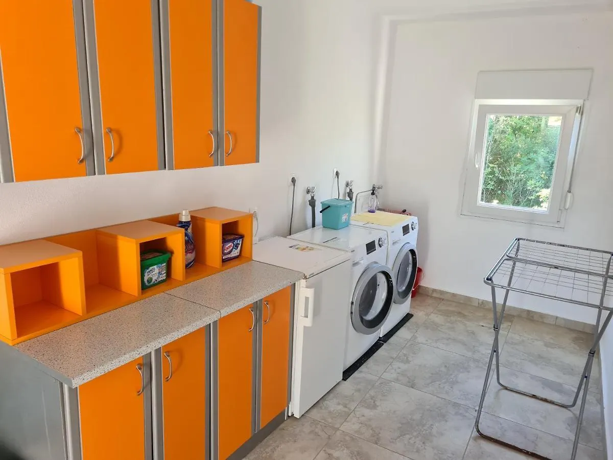 Apartman Valja - 55M2 - Sea View - Garden - Grill Jadranovo Apartment