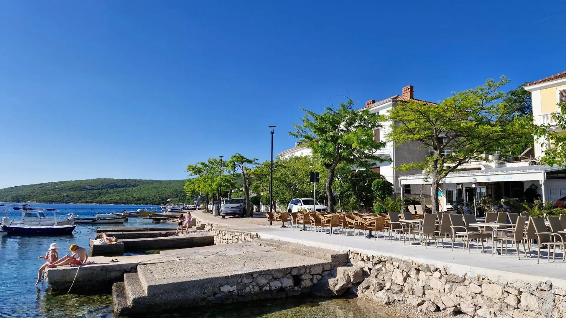 Apartment Apartman Valja - 55M2 - Sea View - Garden - Grill Jadranovo